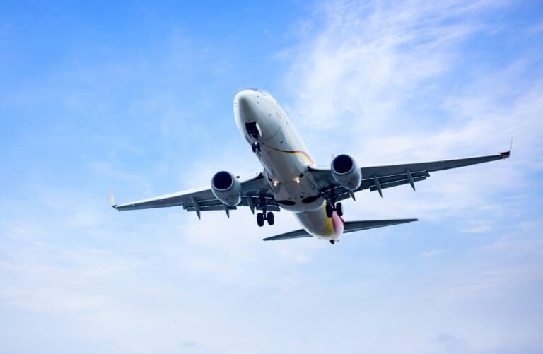 Quanto custa o fretamento de um avião? 1 aviao caindo